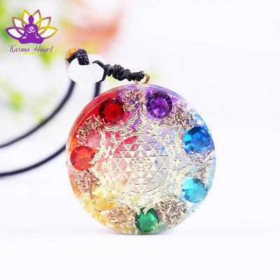 Collier 7 chakras en orgonite