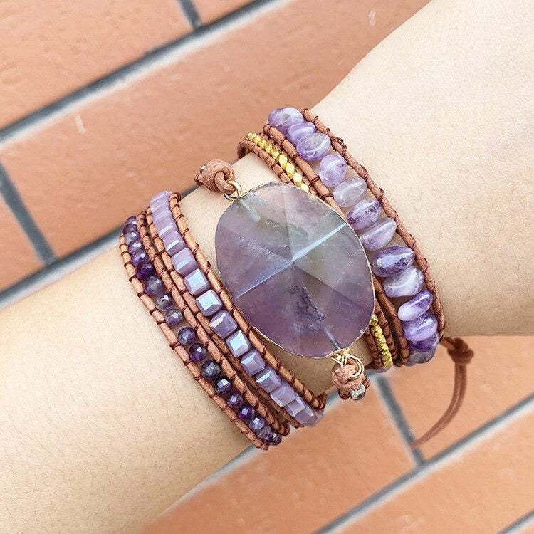 "Esprit apaisé" - Bracelet hippie chic en pierres naturelles et cuir