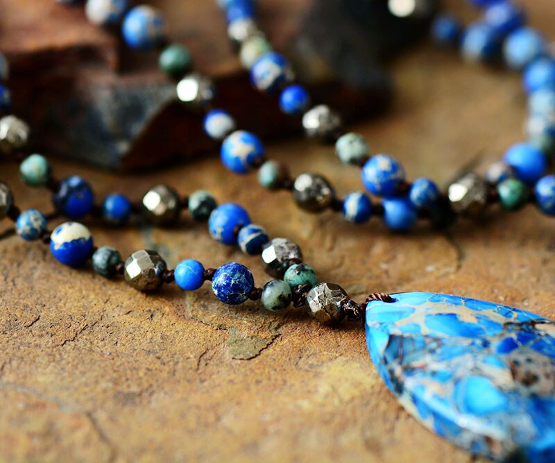 Collier bohème luxe en pierres naturelles