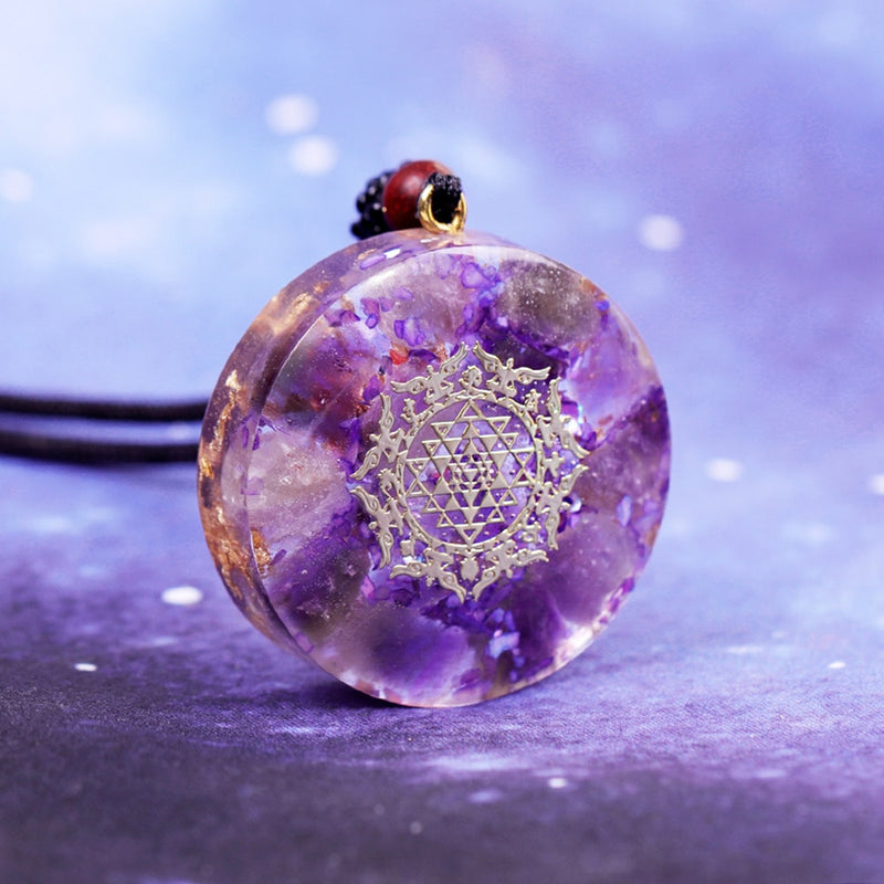 Collier de guérison spirituelle en orgonite