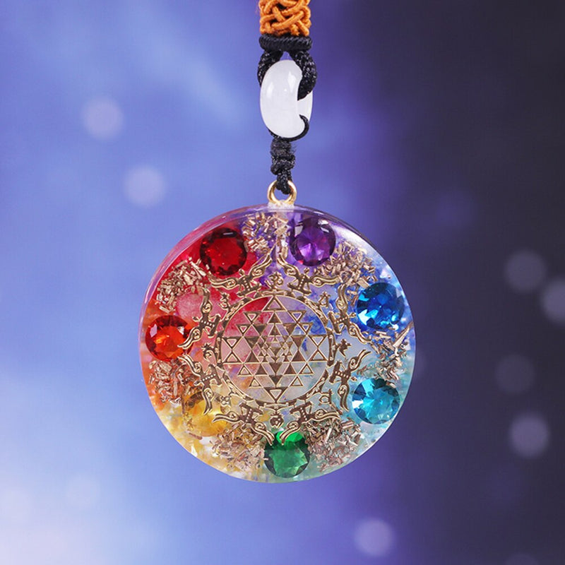 Collier 7 chakras en orgonite