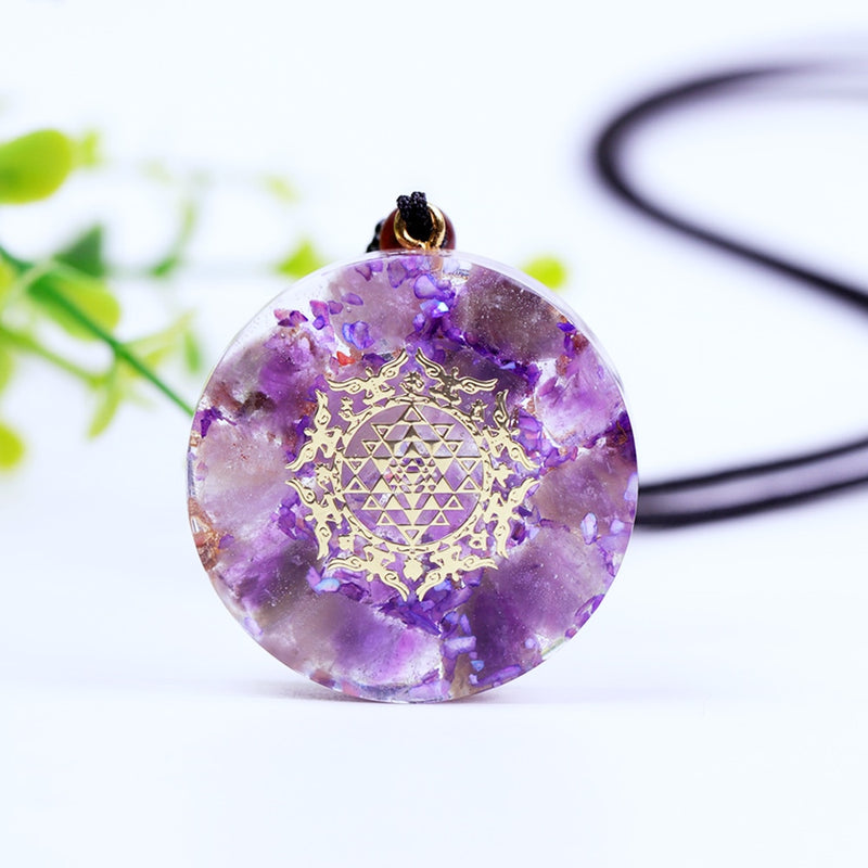 Collier de guérison spirituelle en orgonite