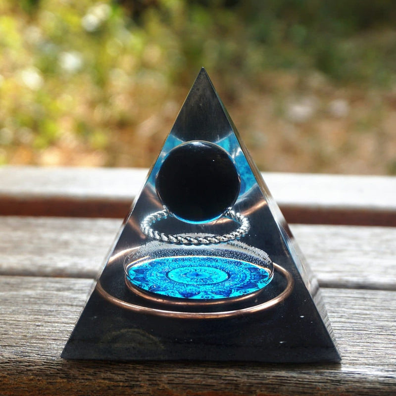 "Gratitude infinie" - Pyramide d’énergie en orgonite - Karma Angel