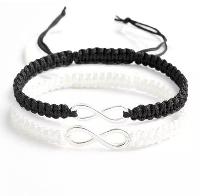 Deux bracelets de couple tressés symbole infini