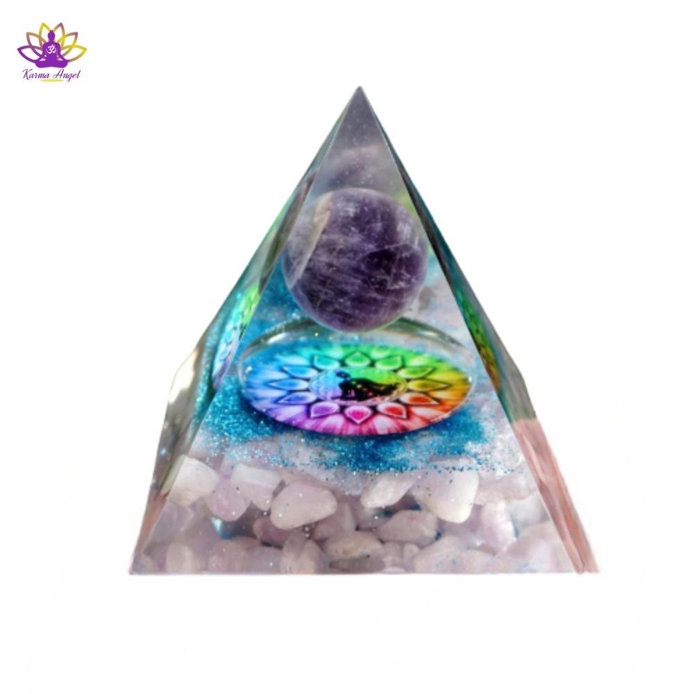 Pyramide Chakras orgonite en cristal d’améthyste 